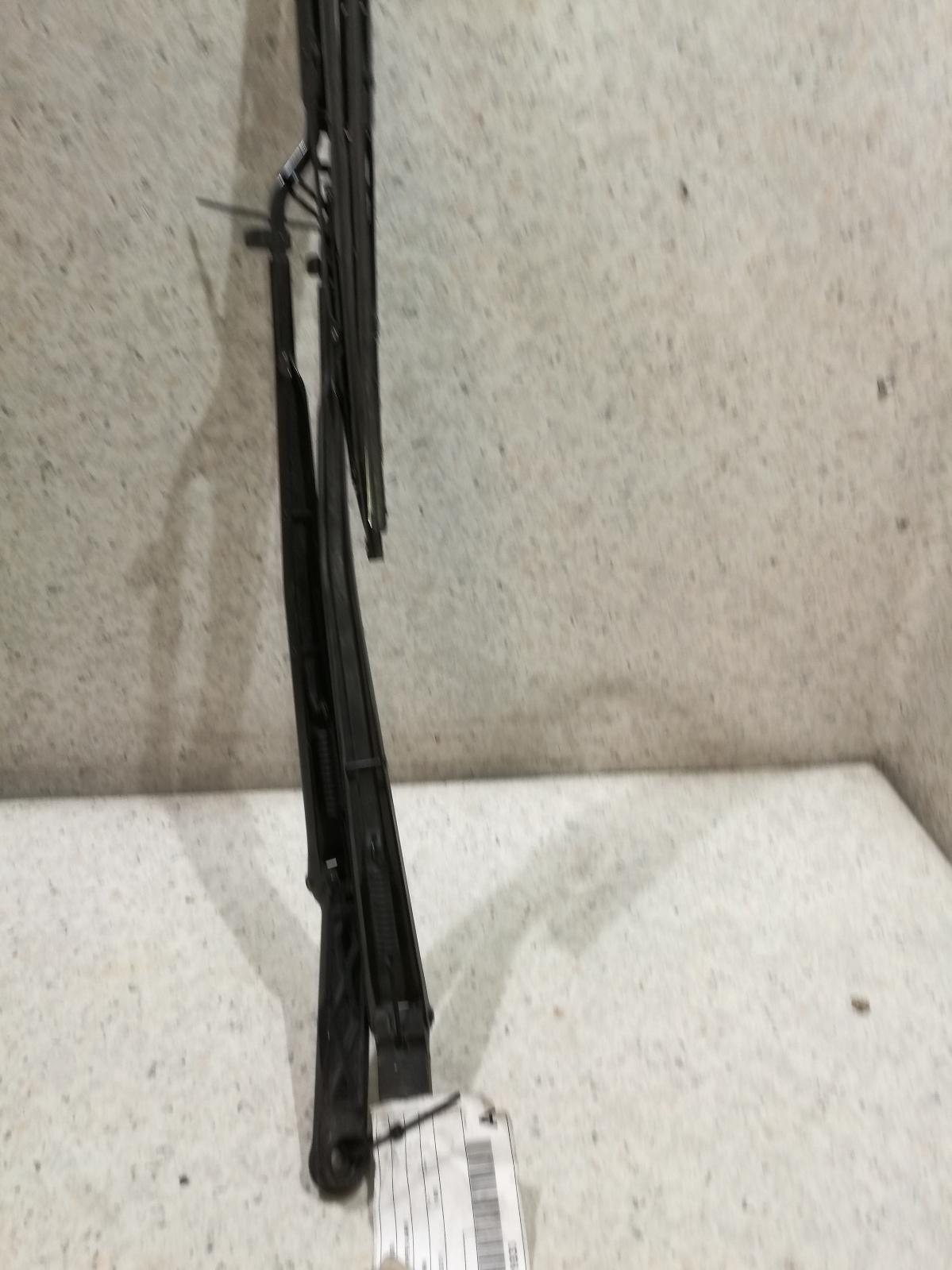 View Auto part Wiper Arm Lexus Es300 (92-05) 1993