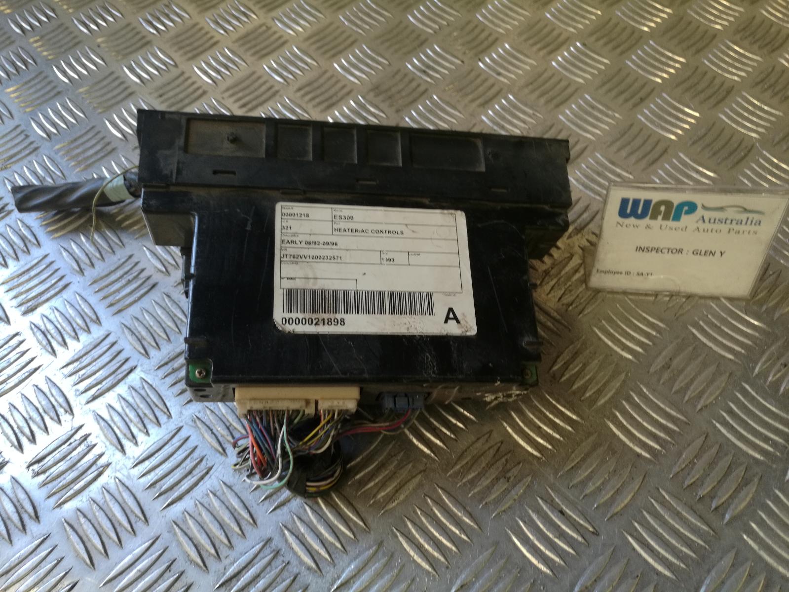 View Auto part Heater/Ac Controls Lexus Es300 (92-05) 1993