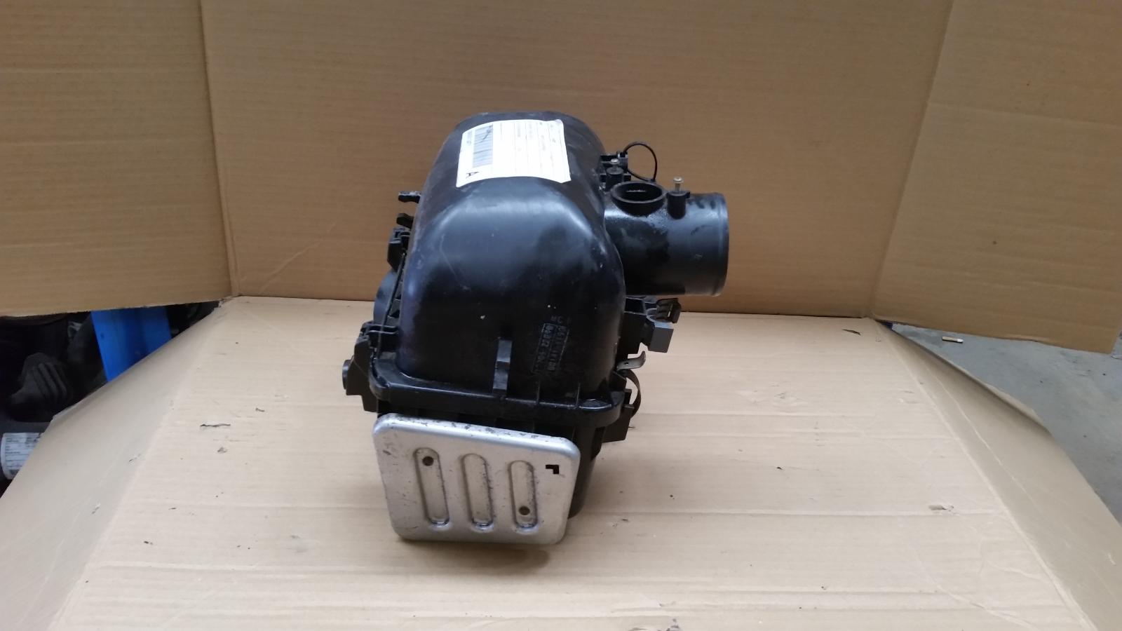 View Auto part Air Cleaner/Box Toyota Mr2 2002