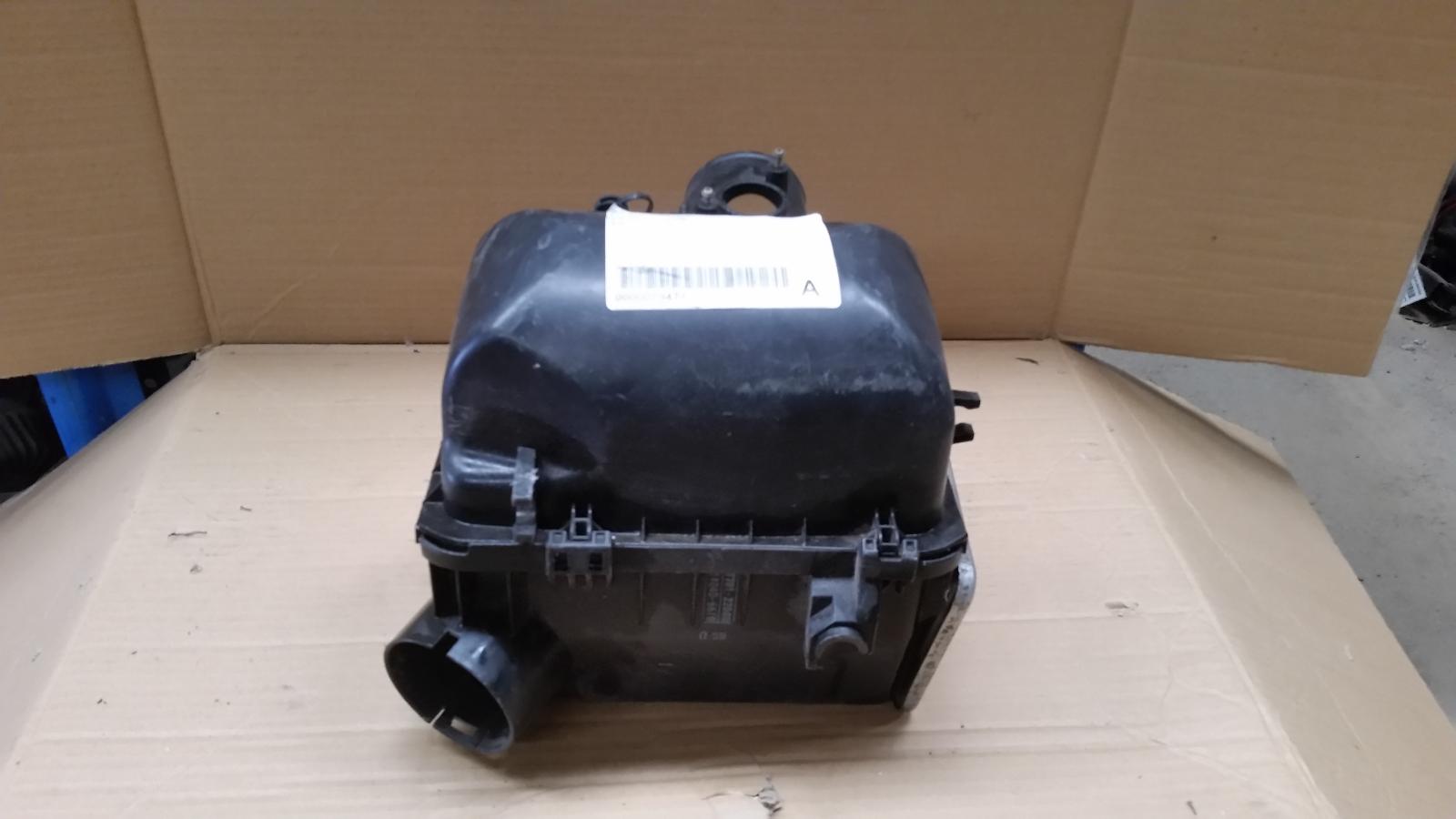 View Auto part Air Cleaner/Box Toyota Mr2 2002