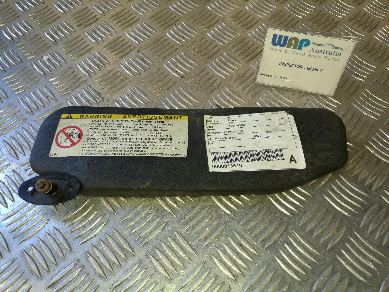 View Auto part Sunvisor Toyota Mr2 2002