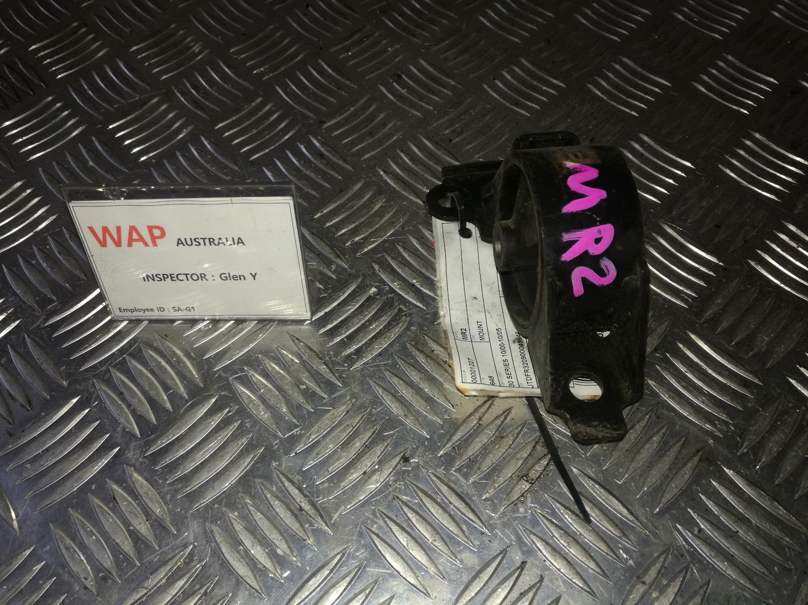 View Auto part Mount Toyota Mr2 2002