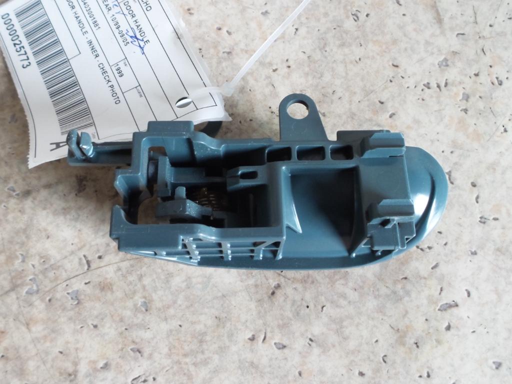 View Auto part Door Handle Toyota Echo 1999