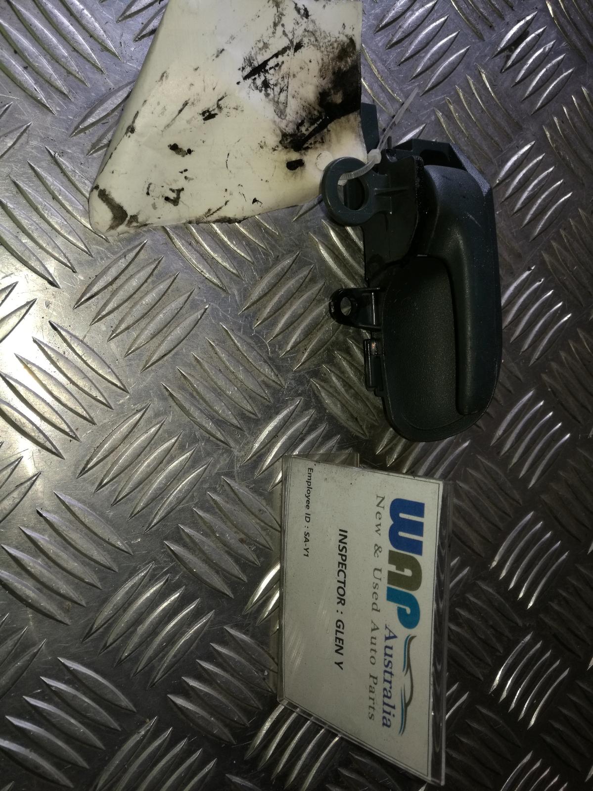 View Auto part Door Handle Toyota Echo 1999