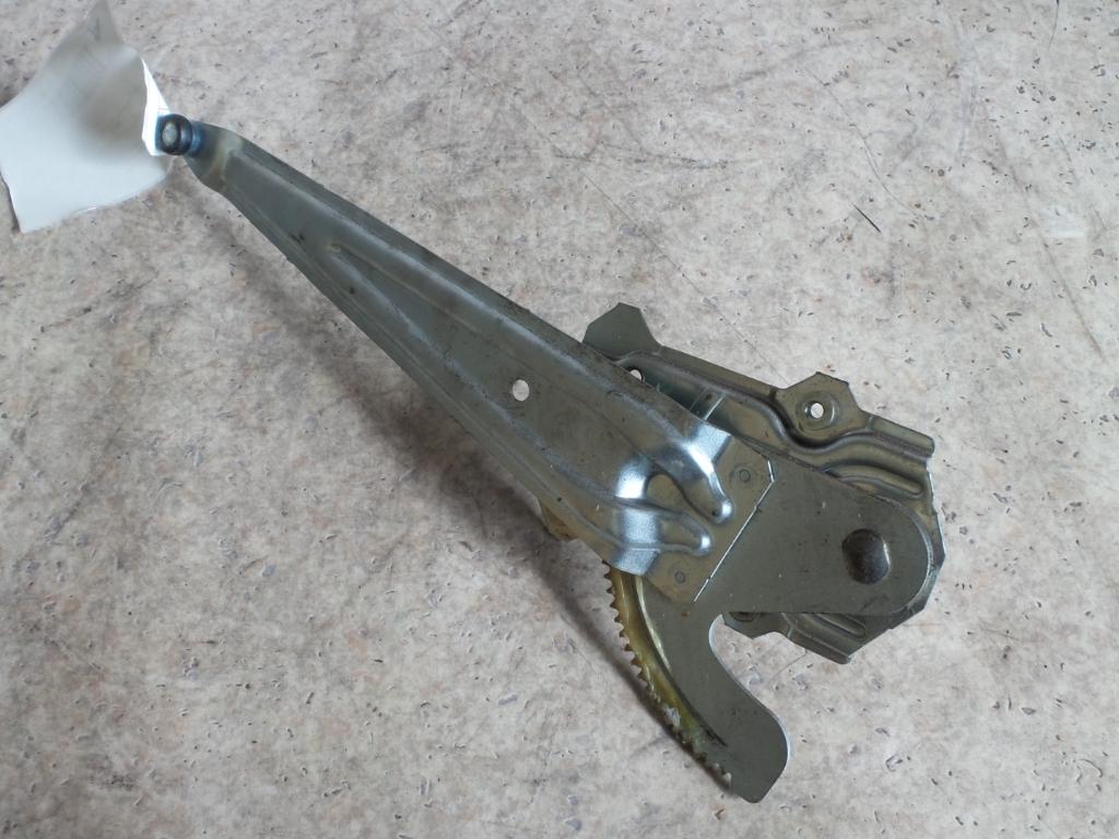 1999 Toyota Echo Right Rear Wnd Reg/Motor View Auto part Right Rear Wnd Reg/Motor Toyota Echo 1999