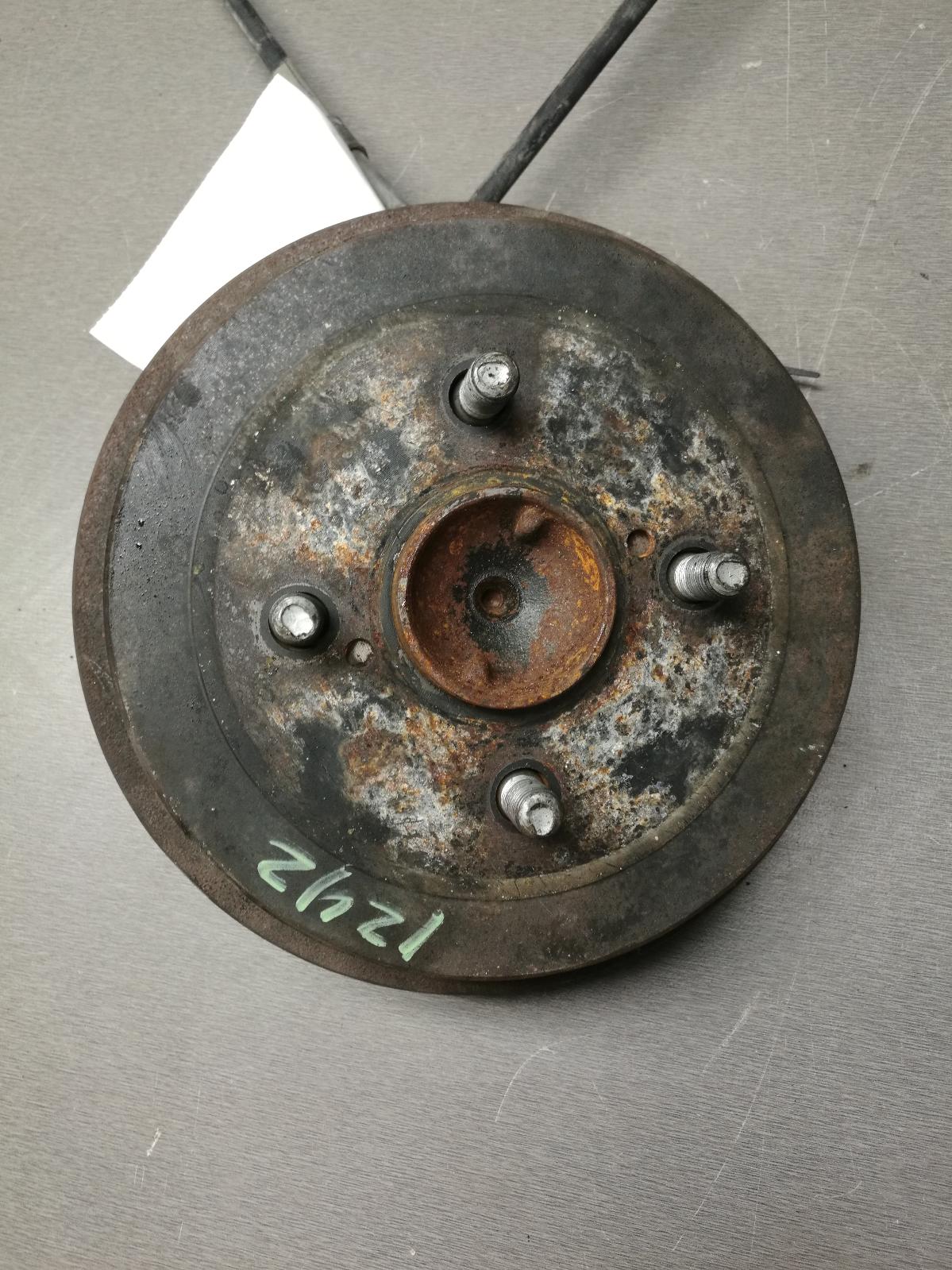 View Auto part Right Rear Hub Assembly Toyota Echo 1999