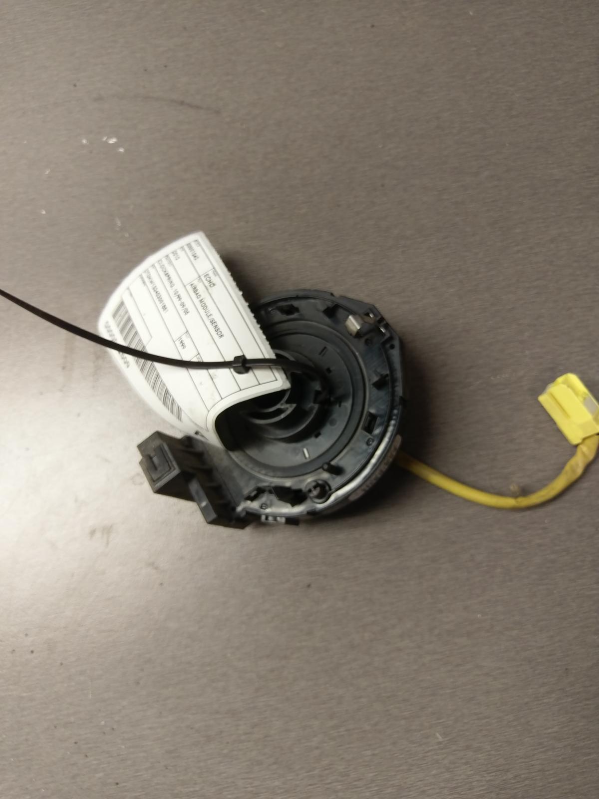 1999 Toyota Echo Airbag Module/Sensor View Auto part Airbag Module/Sensor Toyota Echo 1999