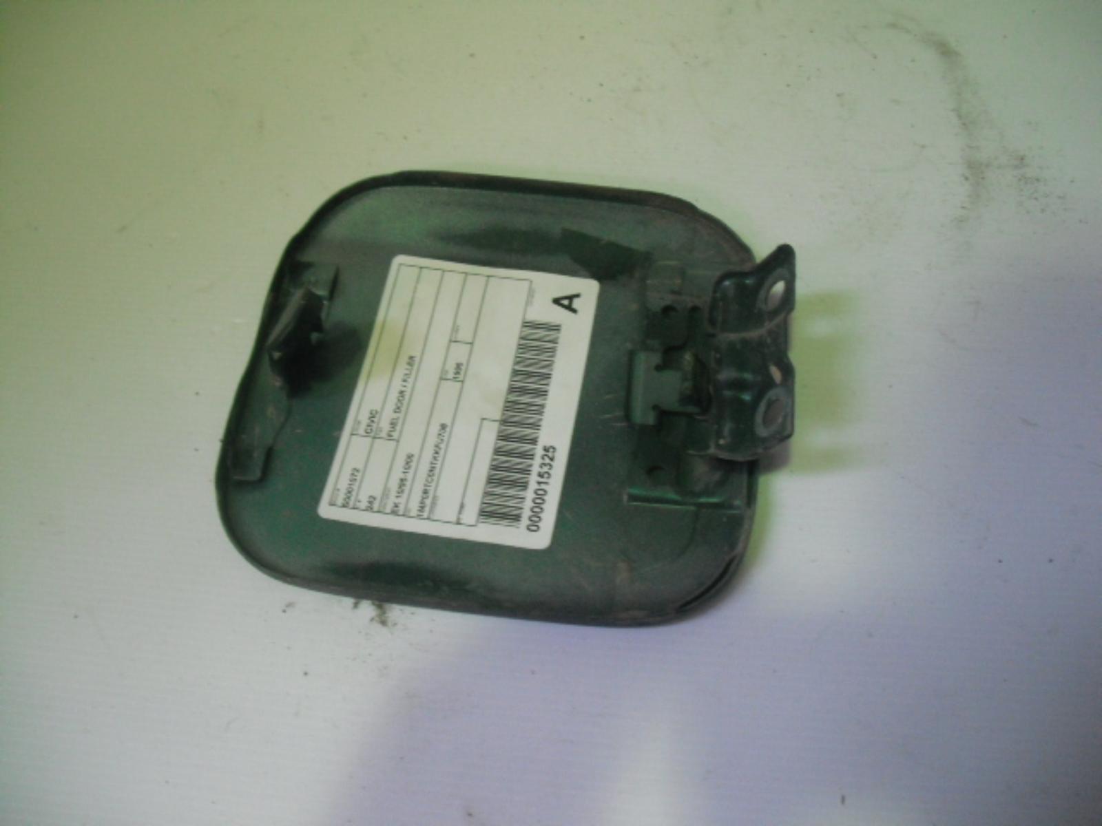 View Auto part Fuel Door / Filler Honda Civic 1995