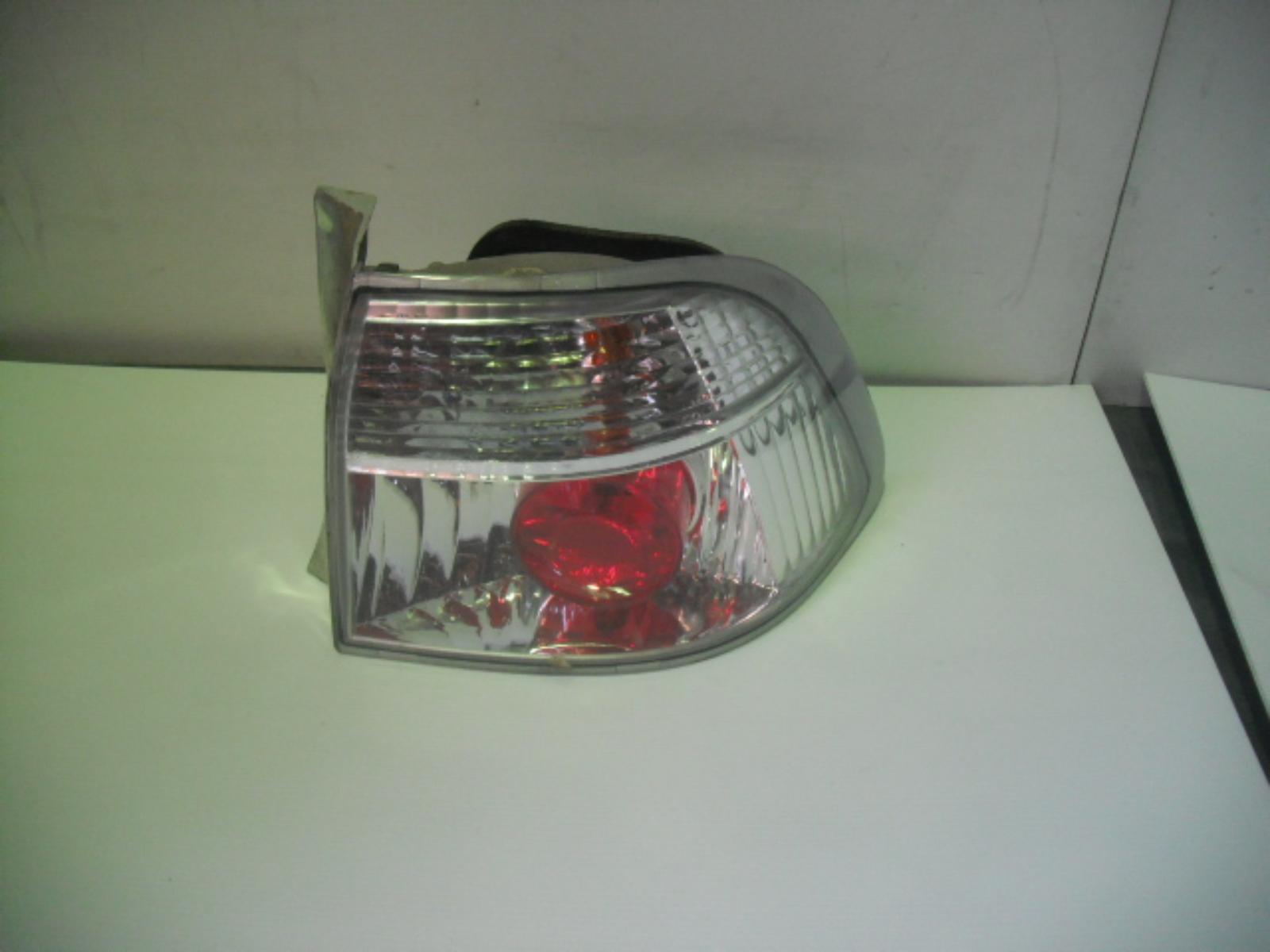 View Auto part Right Taillight Honda Civic 1995