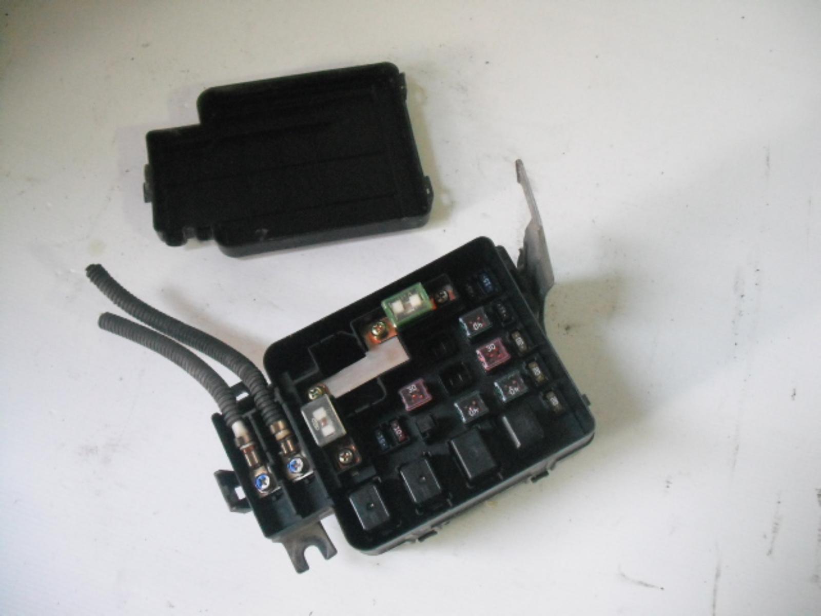 View Auto part Fuse Box Honda Civic 1995