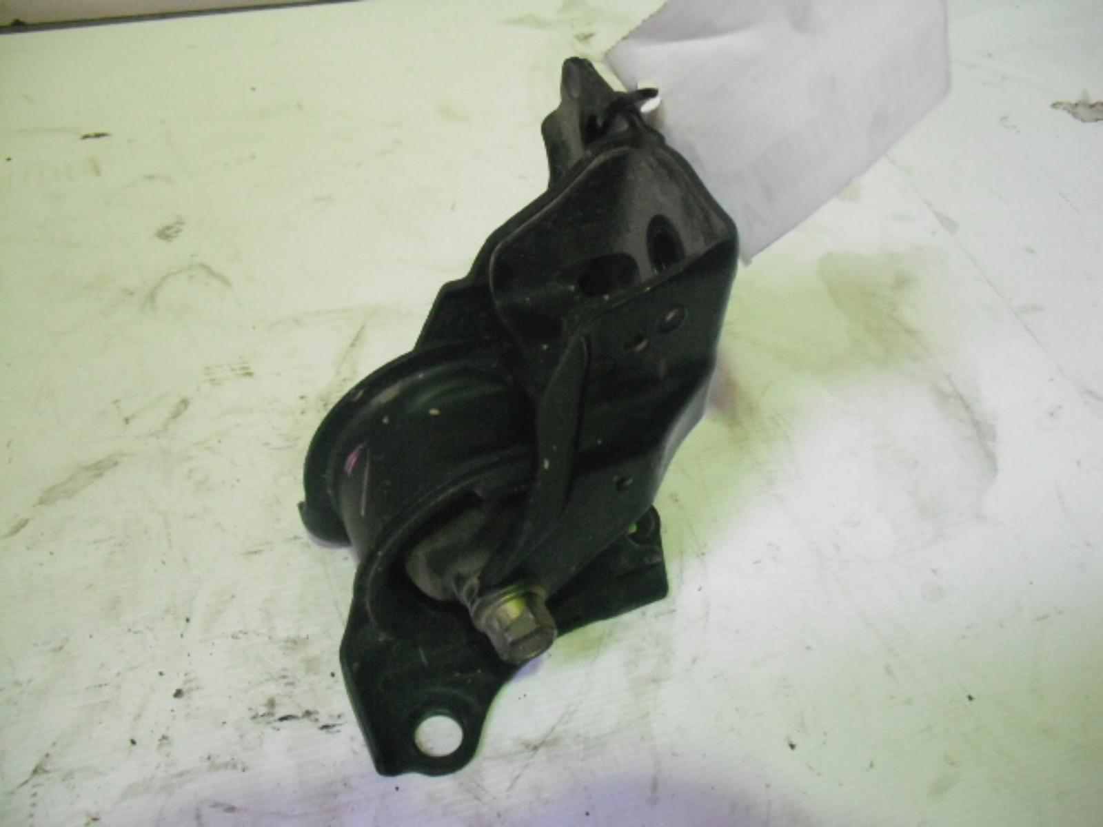 View Auto part Mount Honda Civic 1995