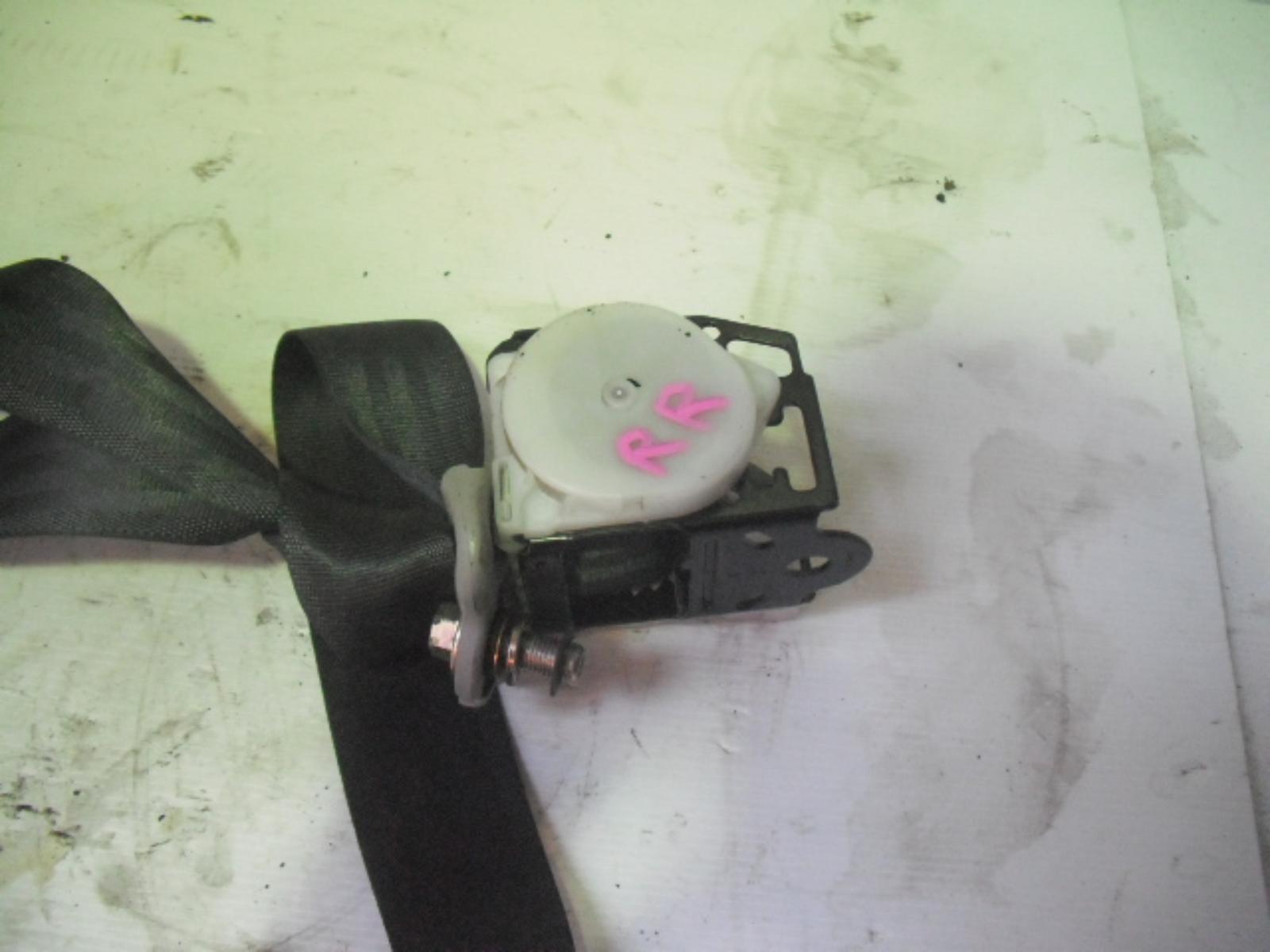 View Auto part Seatbelt/Stalk Honda Civic 1995