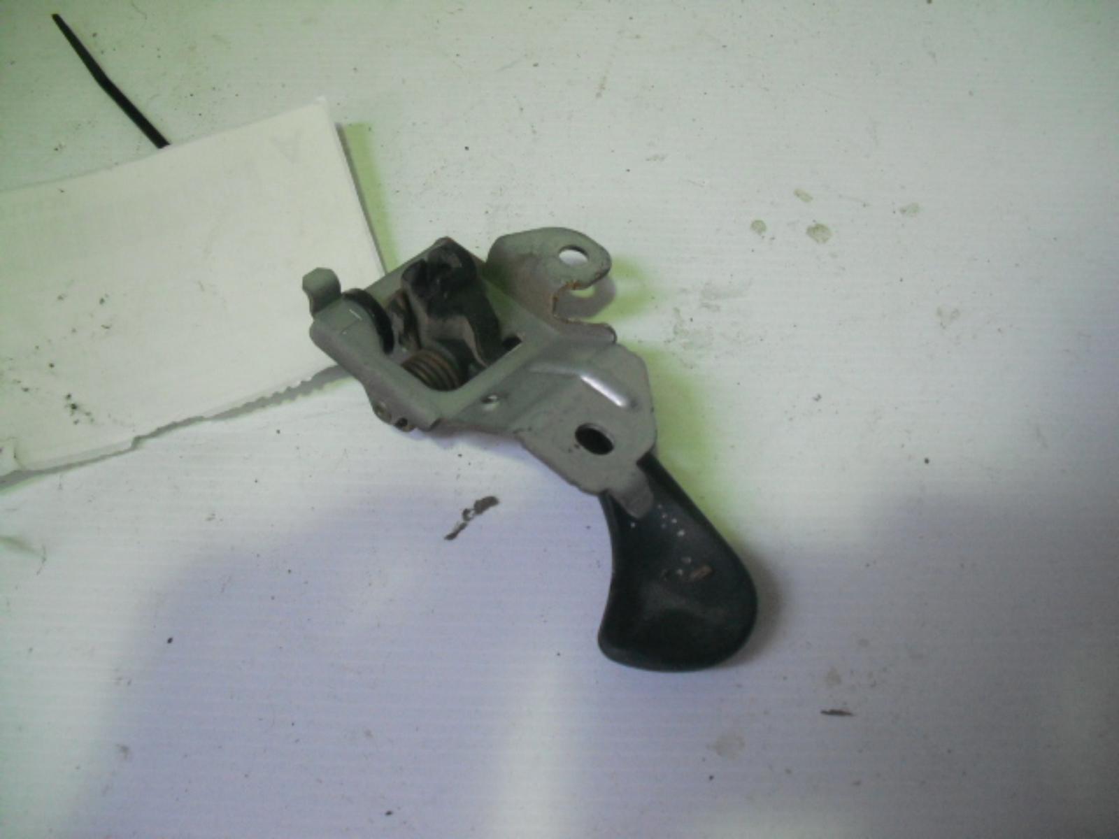 View Auto part Door Handle Mitsubishi Lancer 1995