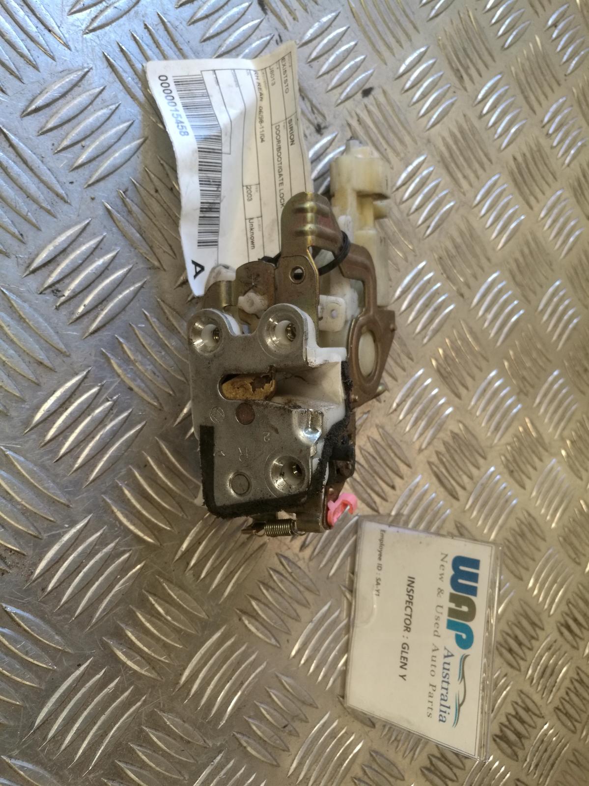 2003 Daihatsu Sirion Door/Boot/Gate Lock View Auto part Door/Boot/Gate Lock Daihatsu Sirion 2003
