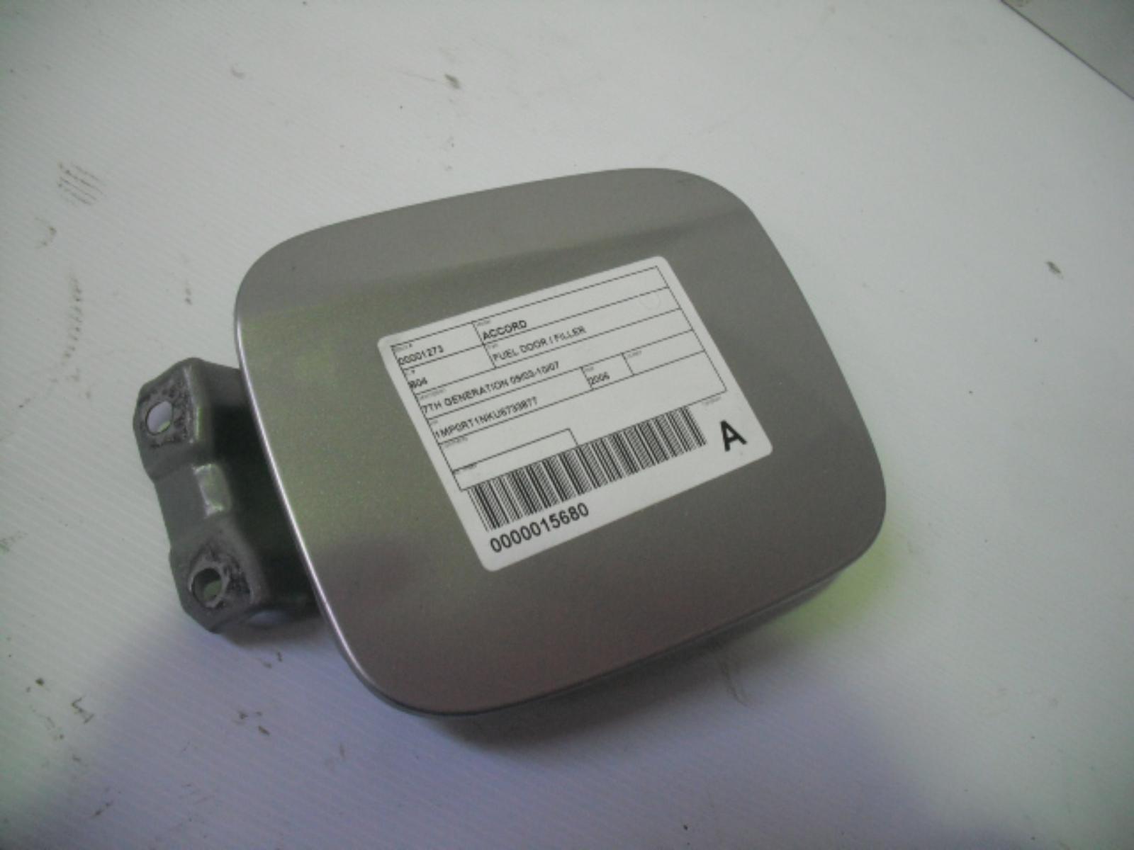 View Auto part Fuel Door / Filler Honda Accord 2007