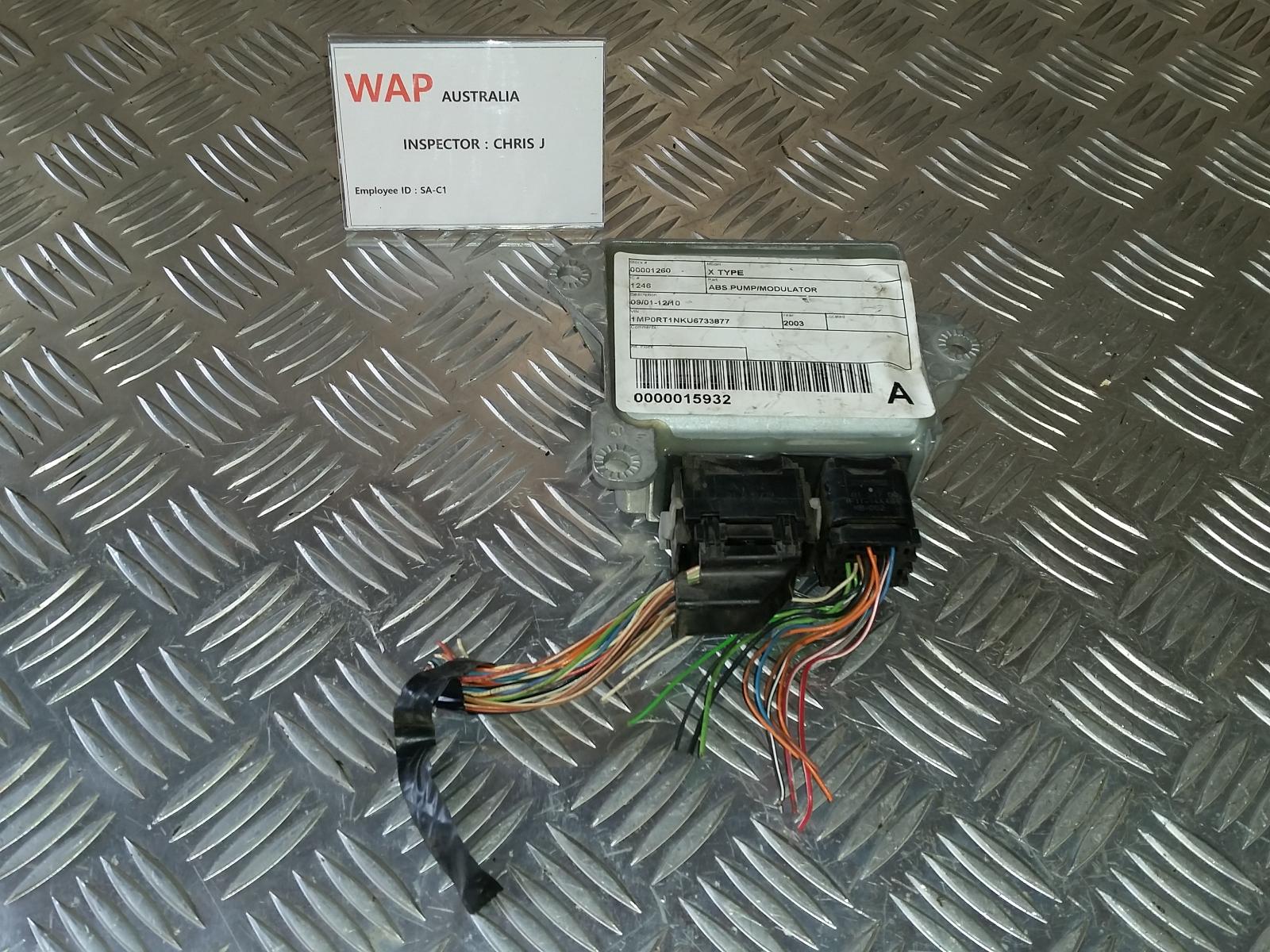 2003 Jaguar X Type Airbag Module/Sensor View Auto part Airbag Module/Sensor Jaguar X Type 2003