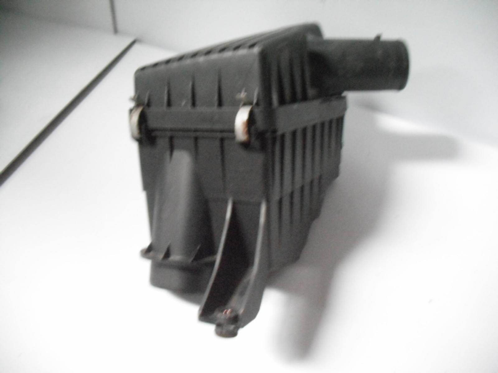 View Auto part Air Cleaner/Box Honda Odyssey 2003