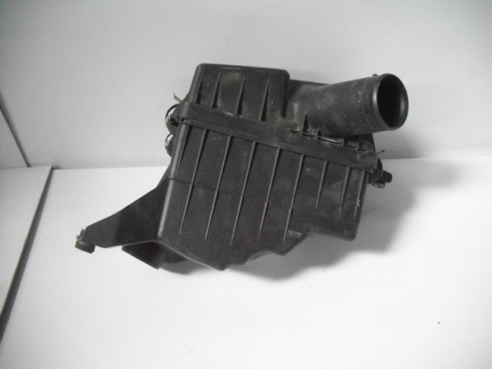 View Auto part Air Cleaner/Box Honda Odyssey 2003
