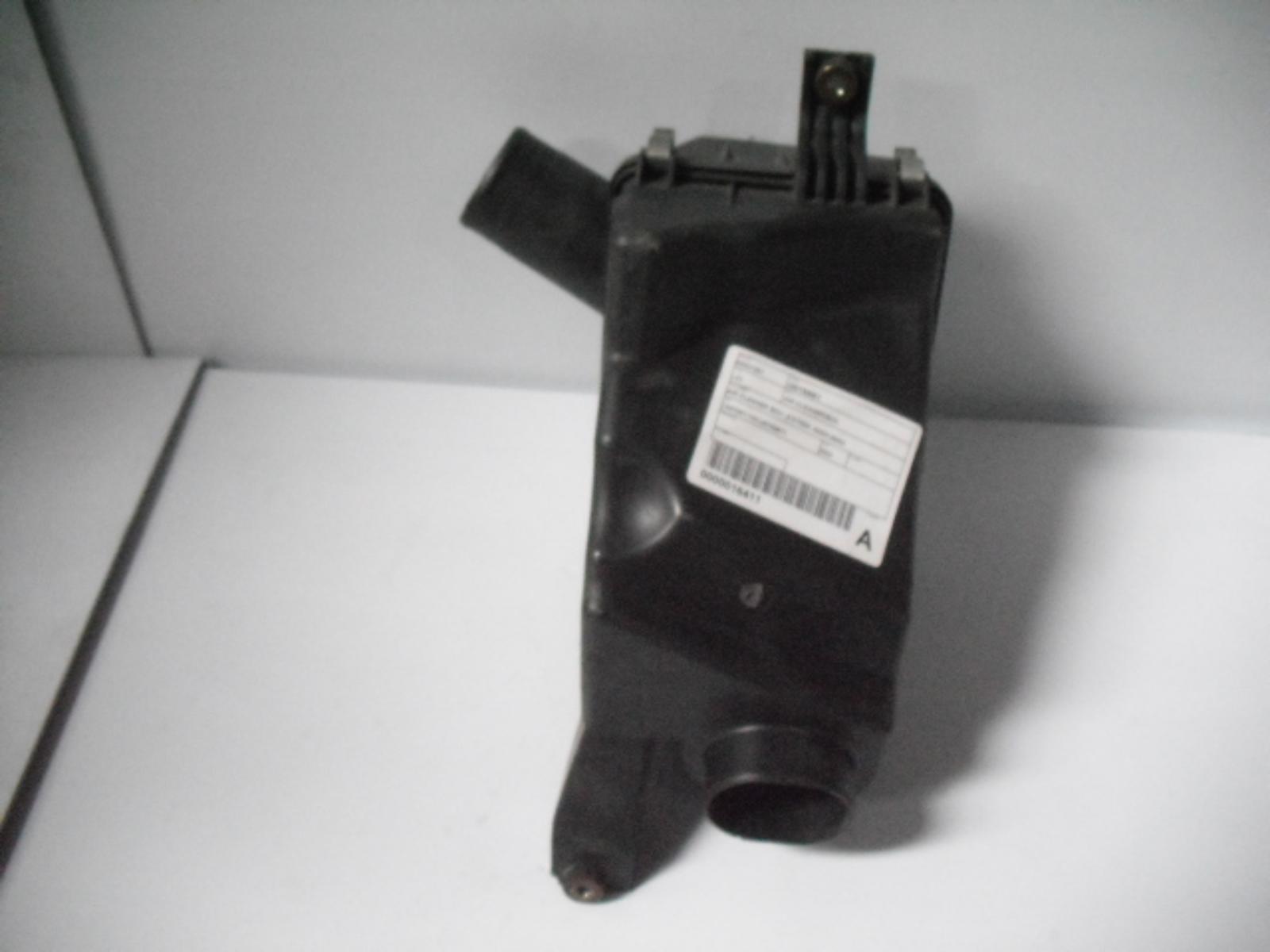View Auto part Air Cleaner/Box Honda Odyssey 2003