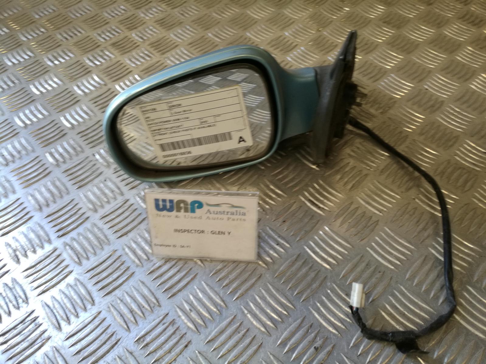 View Auto part Left Door Mirror Daihatsu Sirion 2003