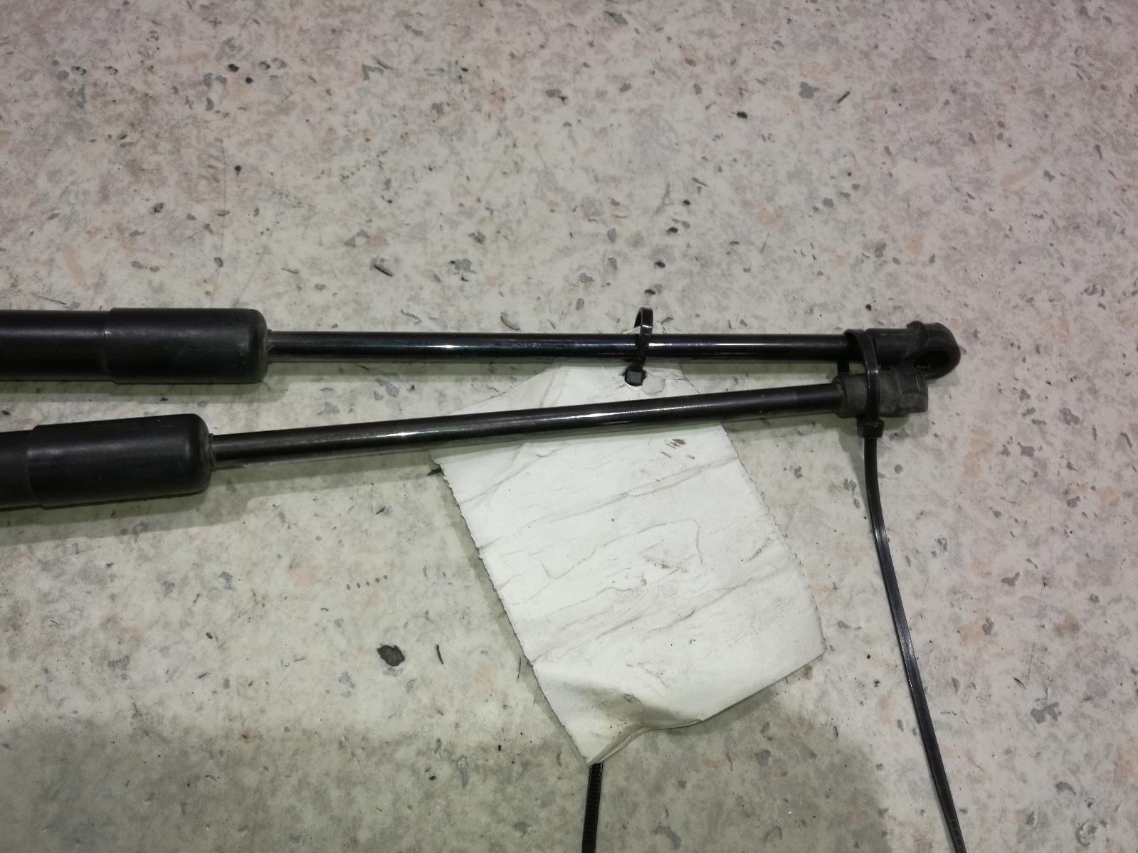 2008 Toyota Yaris Hatch Strut View Auto part Hatch Strut Toyota Yaris 2008