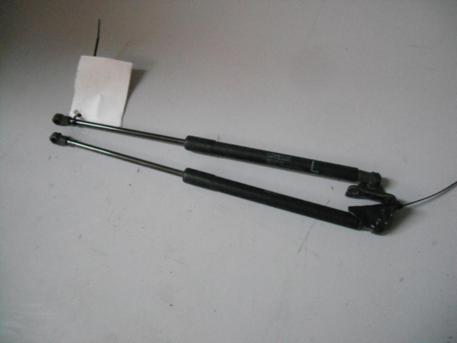 View Auto part Hatch Strut Toyota Yaris 2008