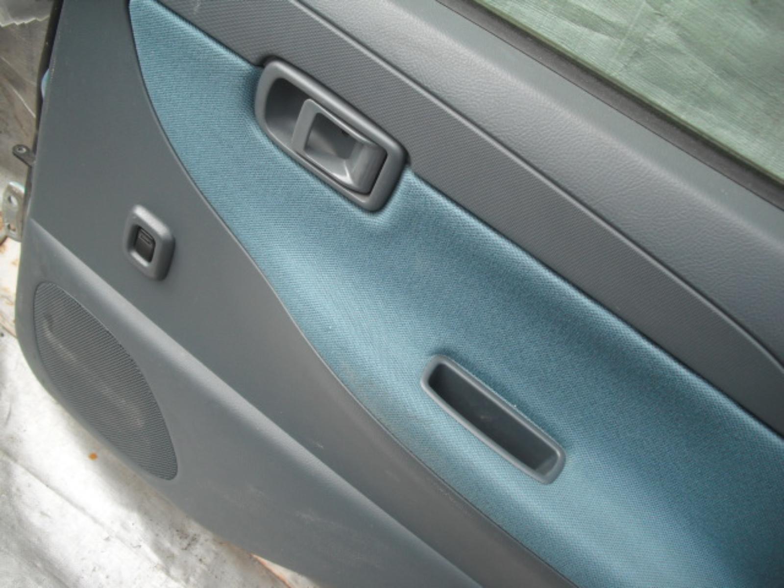 View Auto part Right Rear Door Sliding Daihatsu Sirion 2003