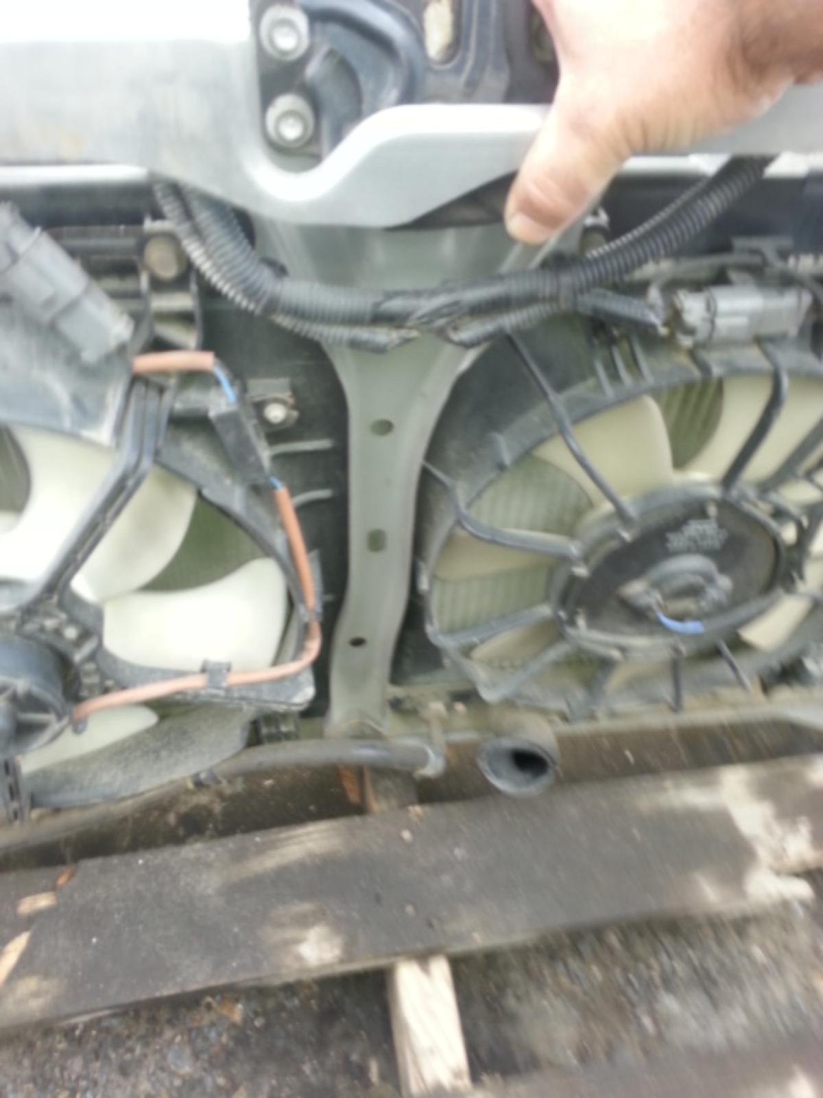 View Auto part Overflow Bottle Honda Jazz 2007