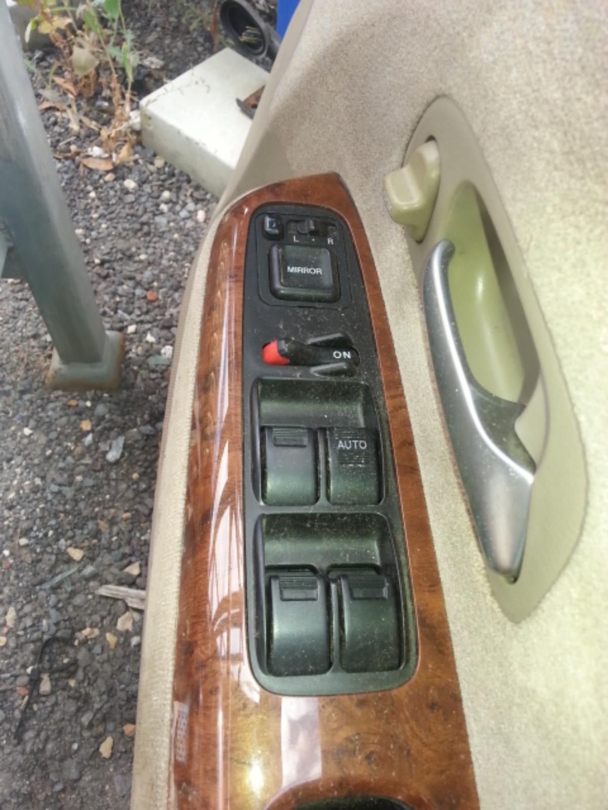 View Auto part Door Handle Honda Odyssey 2003