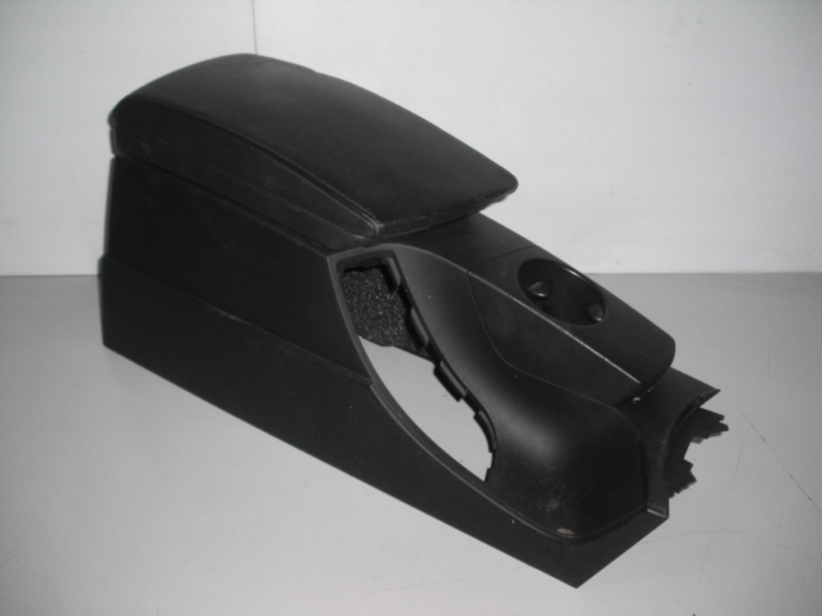 View Auto part Console Bmw X3 2005