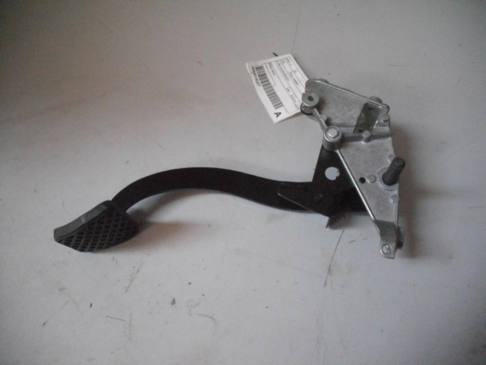 View Auto part Pedal Assembly Bmw X3 2005