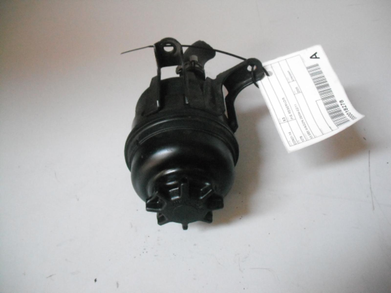 View Auto part P/S Reservoir Bmw X3 2005