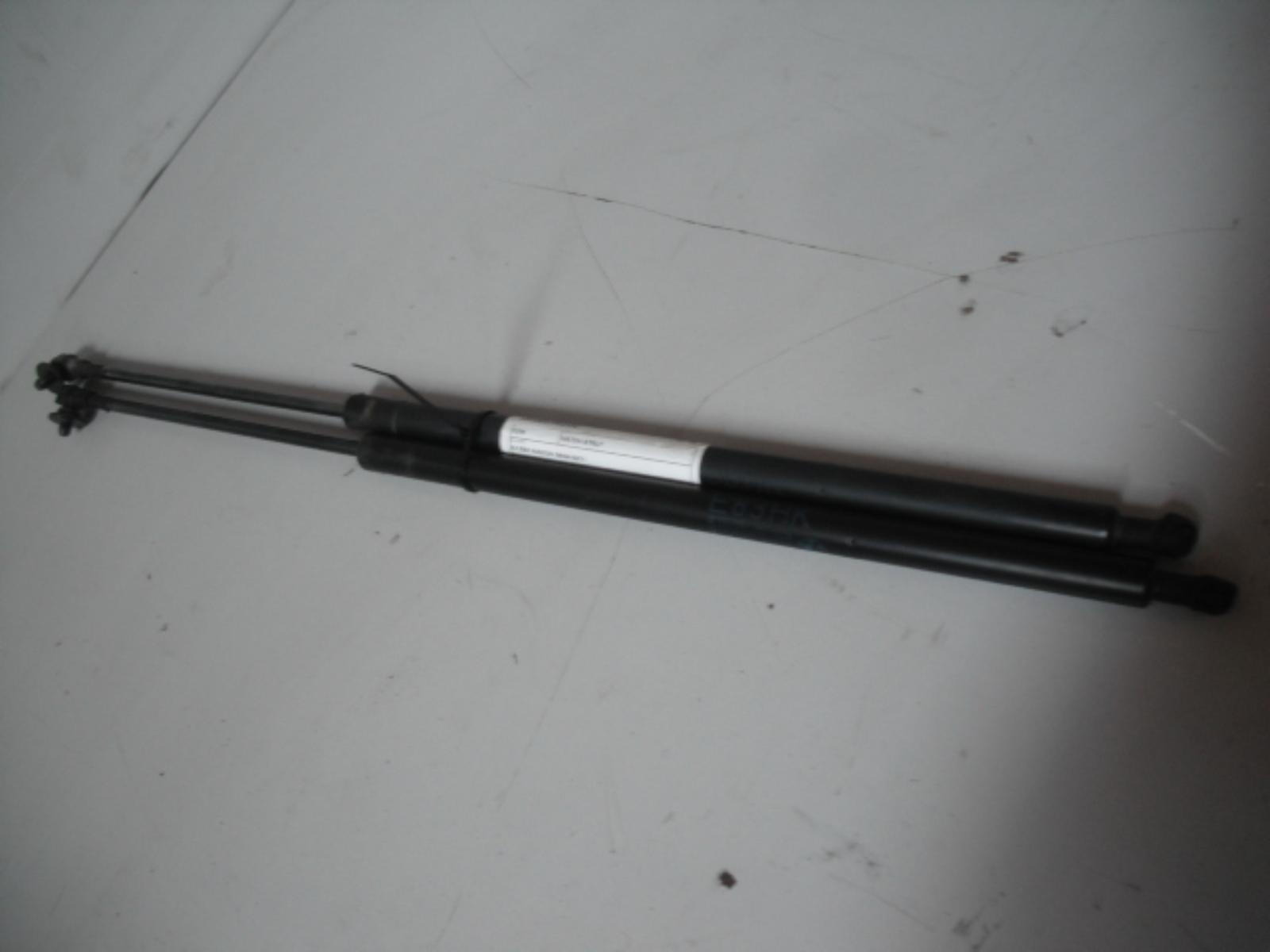 View Auto part Hatch Strut Bmw X3 2005