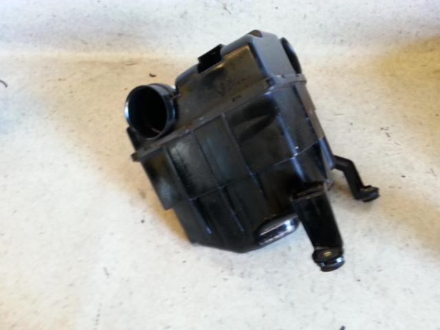 View Auto part Air Cleaner/Box Subaru Forester 2005