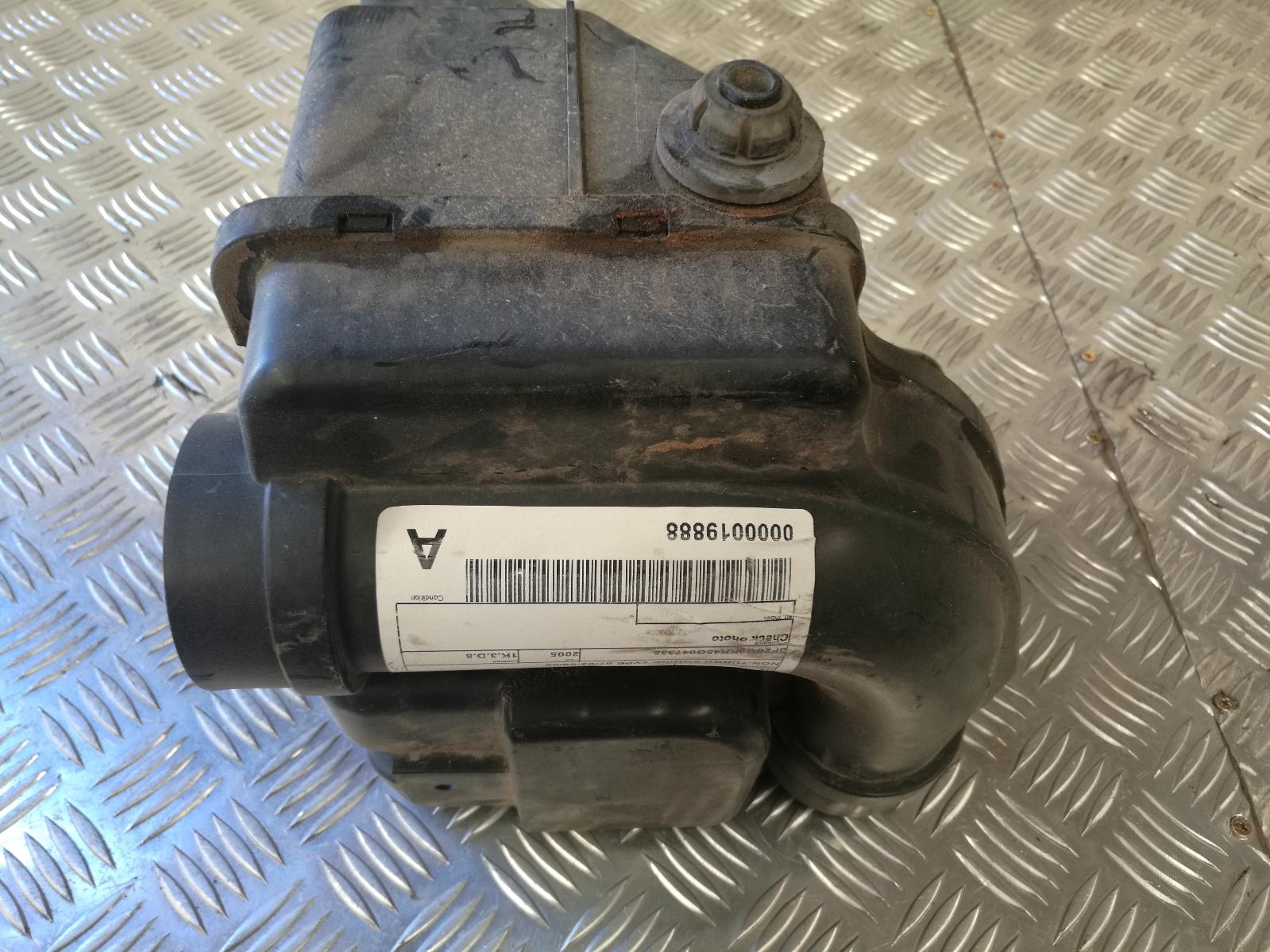 View Auto part Air Cleaner/Box Subaru Forester 2005