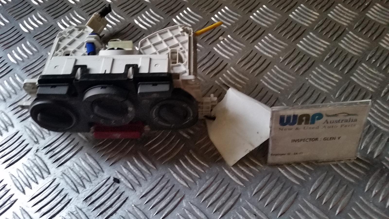 2011 Subaru Forester Heater/Ac Controls View Auto part Heater/Ac Controls Subaru Forester 2011