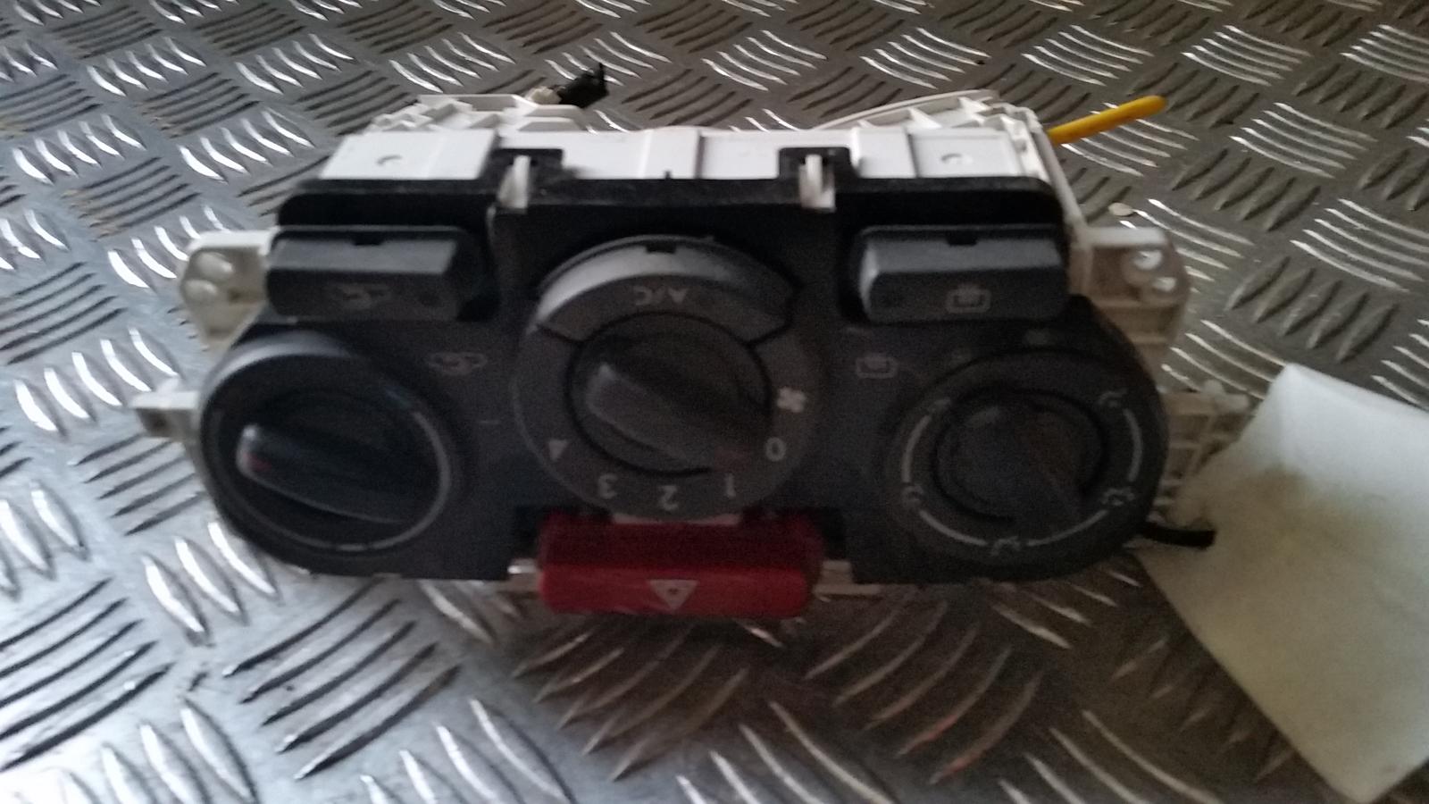 2011 Subaru Forester Heater/Ac Controls View Auto part Heater/Ac Controls Subaru Forester 2011