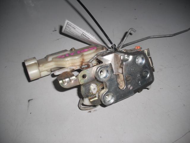 View Auto part Door/Boot/Gate Lock Daihatsu Sirion 2003