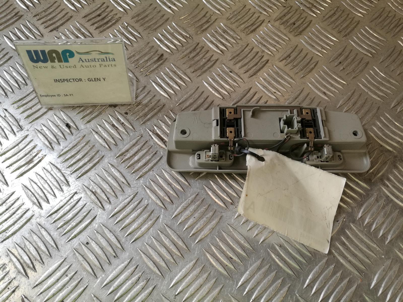 View Auto part Courtesy Light Honda Crv 2001