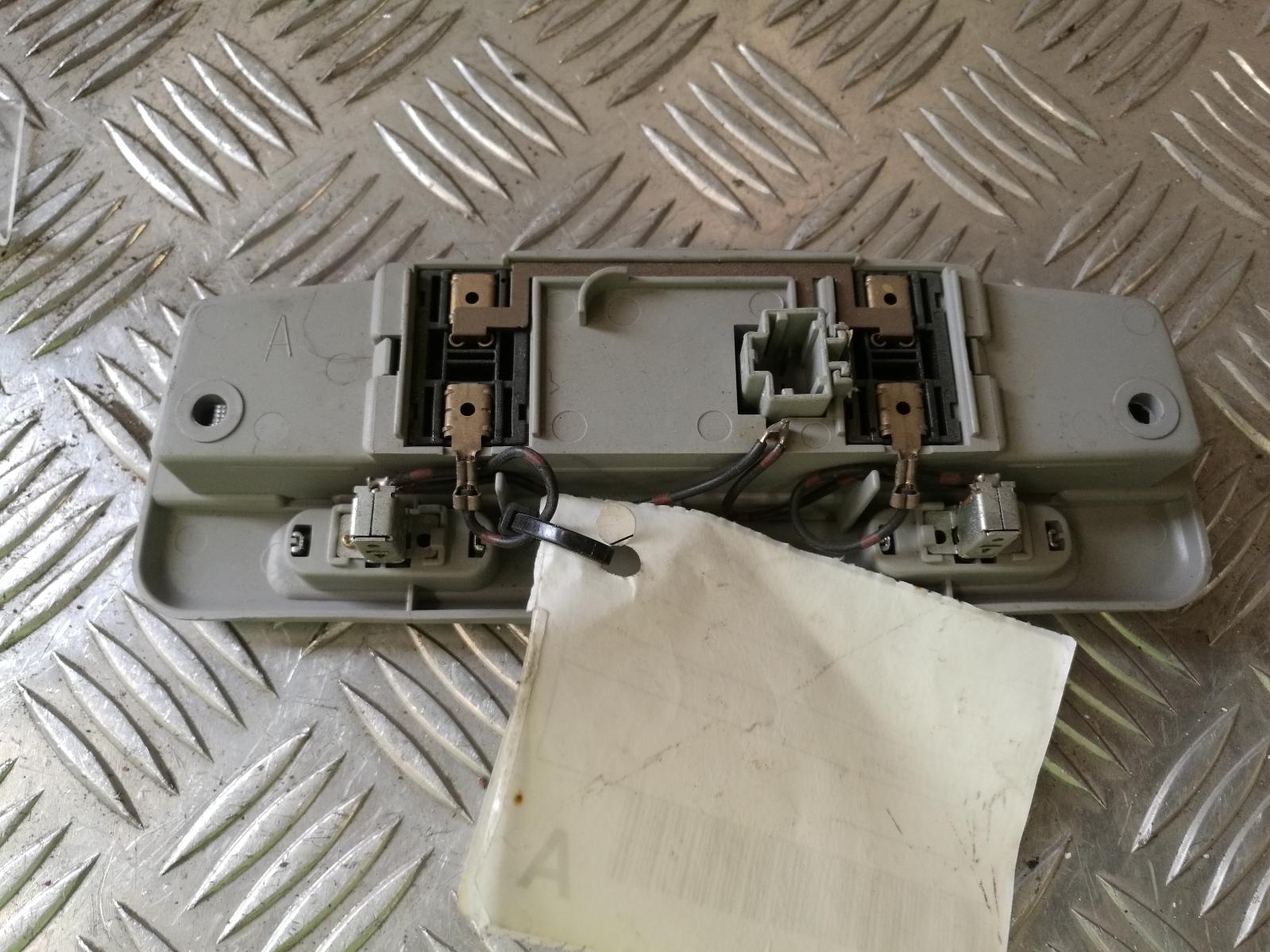 View Auto part Courtesy Light Honda Crv 2001