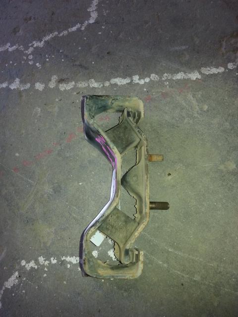View Auto part Mount Subaru Forester 2005