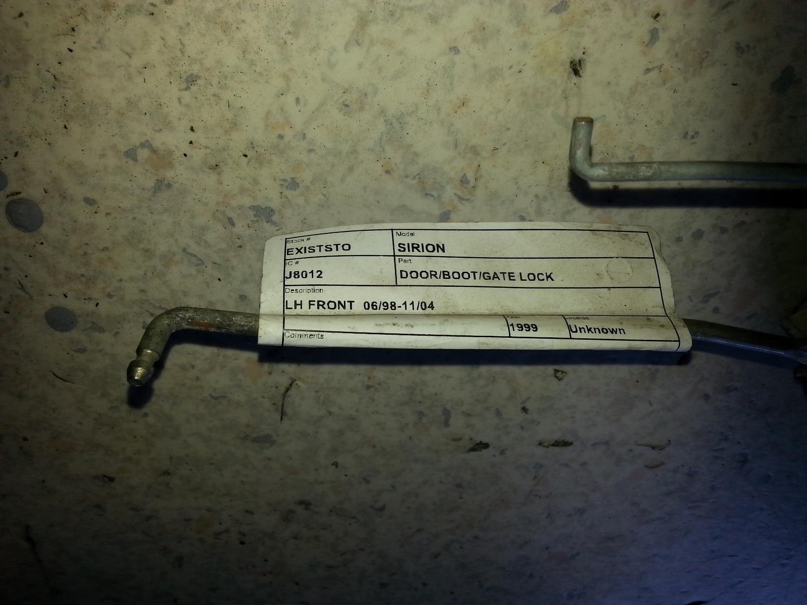 View Auto part Door/Boot/Gate Lock Daihatsu Sirion 1999