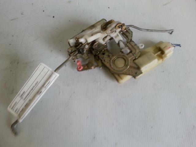 View Auto part Door/Boot/Gate Lock Daihatsu Sirion 1999
