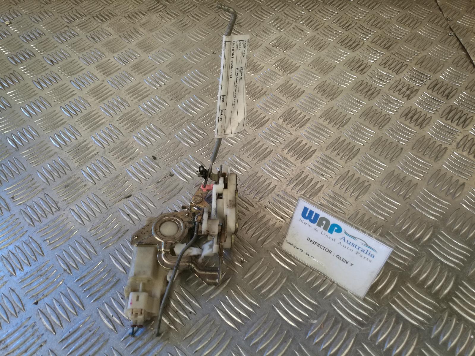 View Auto part Door/Boot/Gate Lock Daihatsu Sirion 1999