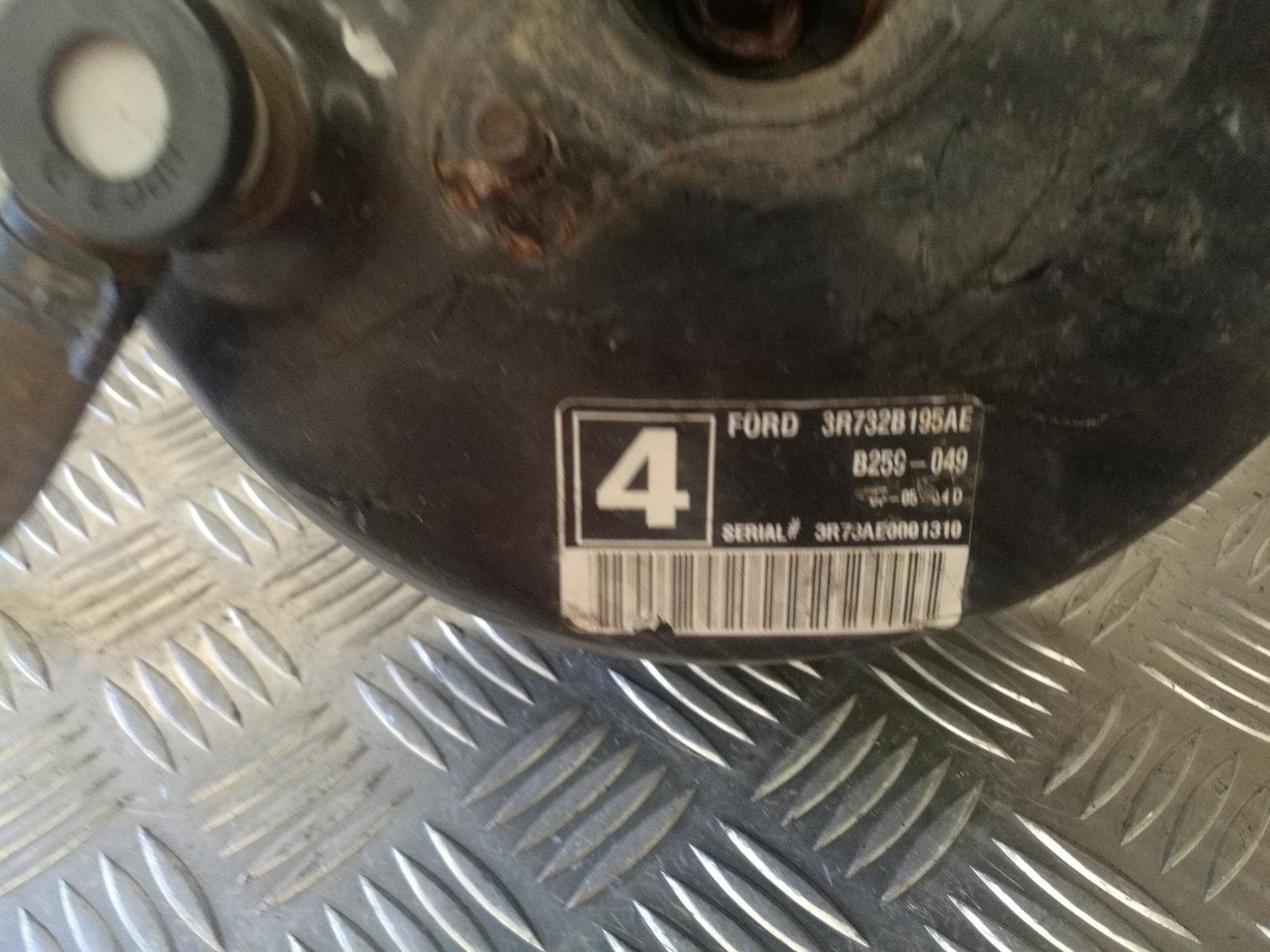 Brake Booster Territory Ford 2004