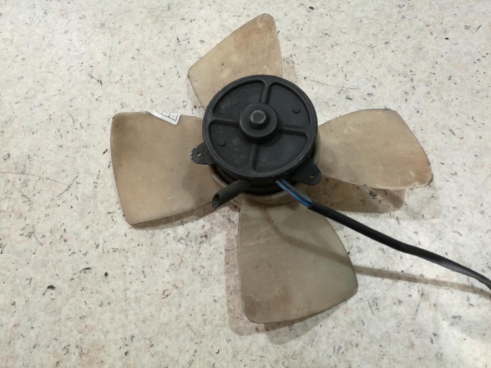 View Auto part Fan Toyota Camry 1989