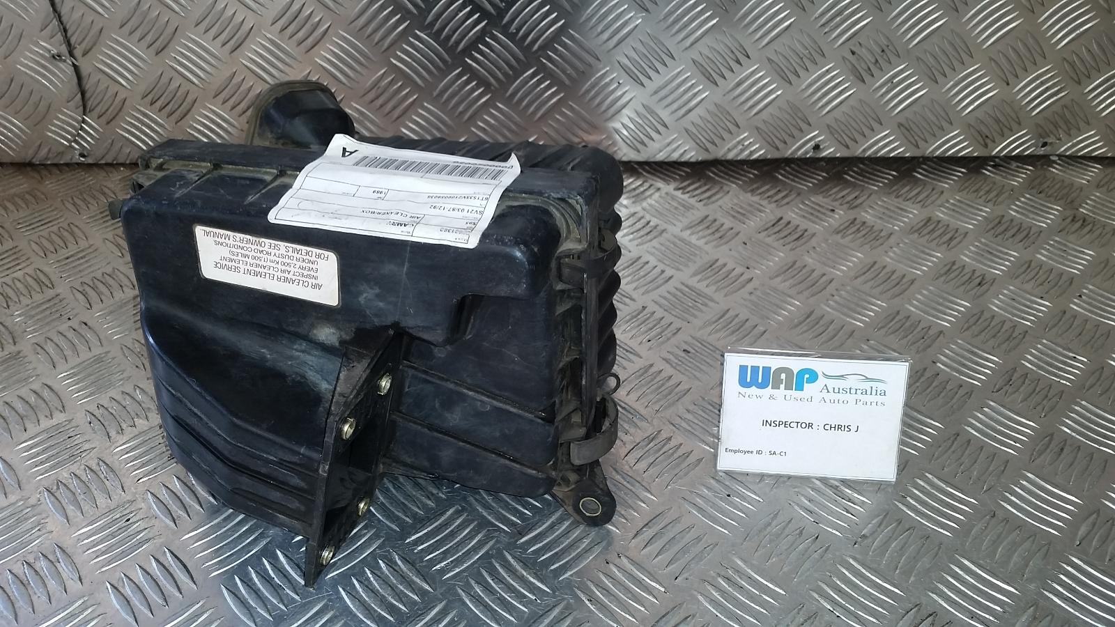 View Auto part Air Cleaner/Box Toyota Camry 1989