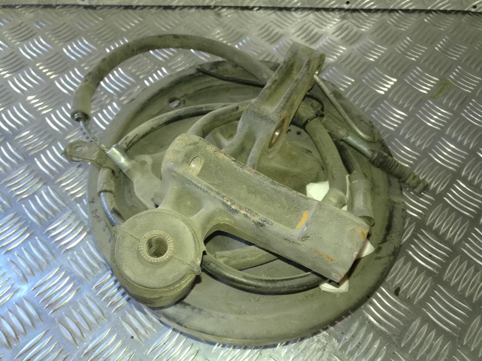 View Auto part Right Rear Hub Assembly Toyota Camry 1989