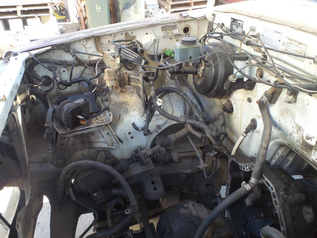 View Auto part Left Headlamp Mazda Bravo 1993