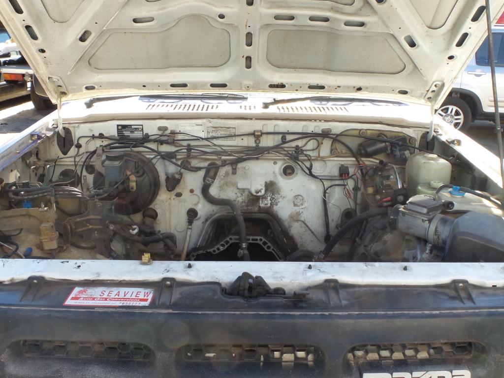 View Auto part Right Front Window Reg/Motor Mazda Bravo 1993